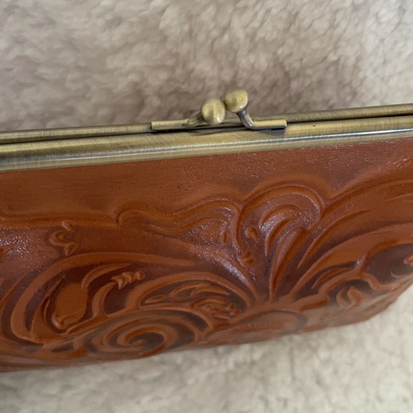 Patricia Nash Wristlet/Wallet - Picture 5 of 11